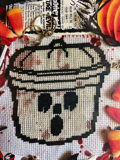 Halloween - Ghost Boo Bucket (Barefoot Needleart)