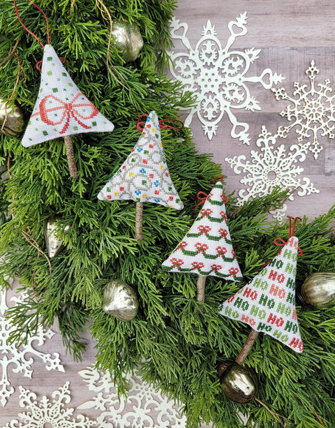 Festive Mini Trees (Hello From Liz Mathews)