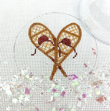 Snowshoes Ornament w/Clear Dome and Confetti