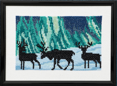 Reindeer in Northern Lights (Permin)