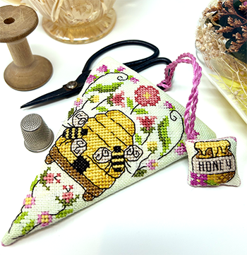 Beehive Scissor Case (Tiny Modernist)
