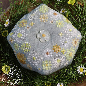 Daisy Crown Biscornu (Blue Flower, The)