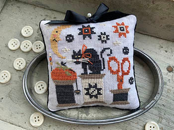 Halloween Spools Pinkeep (Stitches By Ethel)