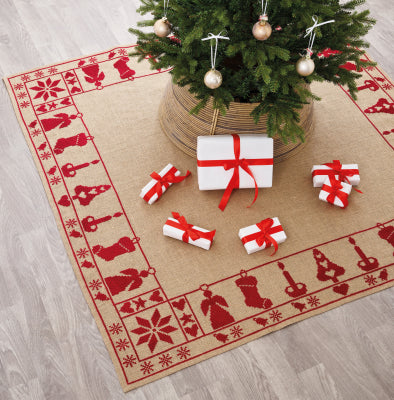 Red Motifs Tree Skirt (Permin)