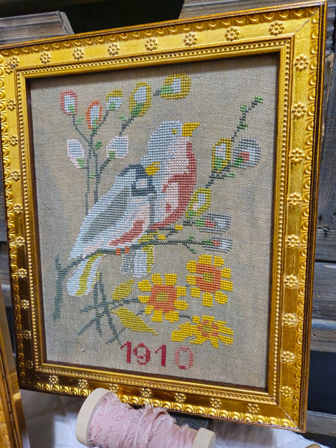 1910 Bird and Pear (Quaint Rose NeedleArts)