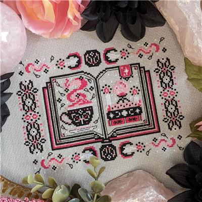 Book of Psychic Reading (Haunted Frames)