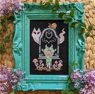 Kitty Came Back (Haunted Frames)