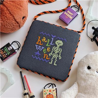 Halloween Mini Skeleton (StitchSprout)