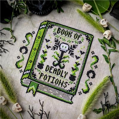 Collectors Edition - Book of Deadly Potions (Haunted Frames)
