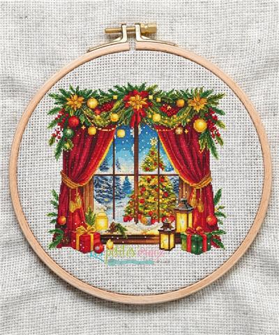 Christmas Window Celebrations (Les Petites Croix De Lucie)