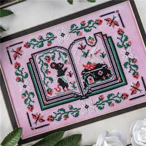 Book of Teatime Critters (Haunted Frames)