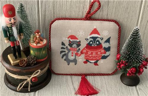 Whimsical Christmas (Twin Peak Primitives)