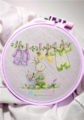 Spring Laundry (Les Petites Croix De Lucie)