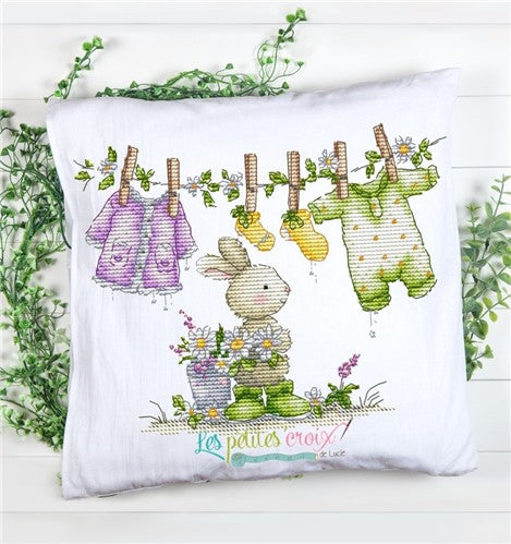 Spring Laundry (Les Petites Croix De Lucie)