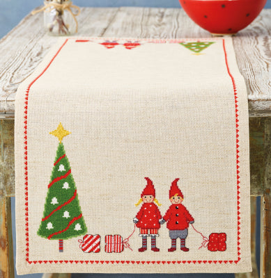 Boy & Girl Elf Table Runner (Permin)