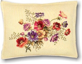 Floral Pillow - 14ct (Eva Rosenstand)