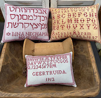 Roiteh Bendel - Red Thread