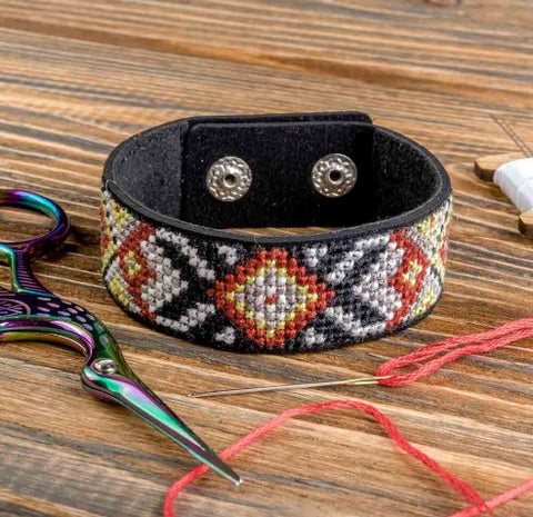 Cross Stitch Kit/Faux Leather - FLHL-026