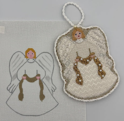 Angel w/Garland (Patricia Sone)