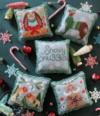Snowy Snuggles Scrapbook (Blue Flower, The)
