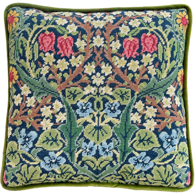 Blackthorn Cushion (Bothy Threads)