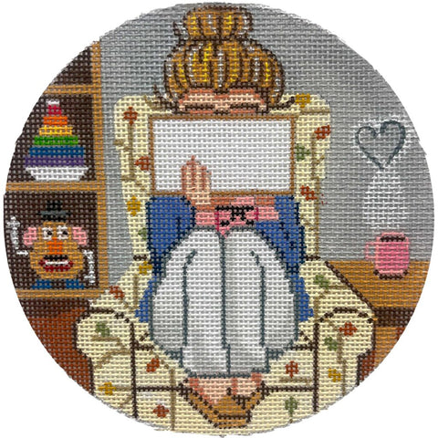 Stitching Girl Round - Grandma (Gayla Elliott)