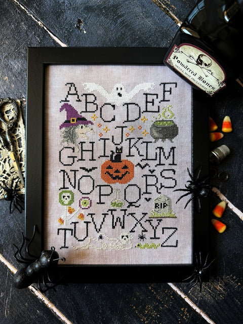 Halloween Alphabet Sampler (Puntini Puntini)
