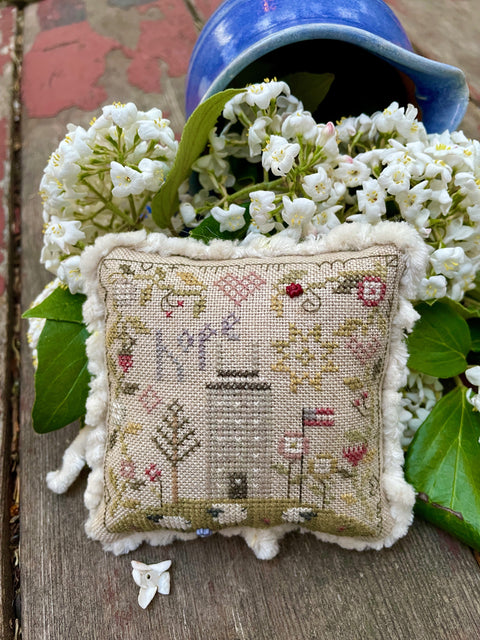 Hope Pincushion Kit (Shepherd's Bush)