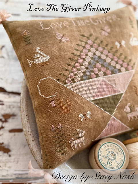 Love The Giver Pinkeep (Stacy Nash Primitives)