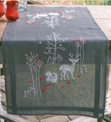 Forest Animals in Winter Table Runner (Vervaco)