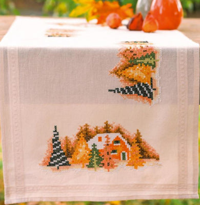 Winter Village Table Runner (Vervaco)