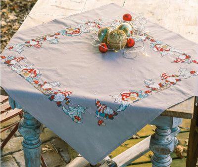 Gnomes Tablecloth (Vervaco)