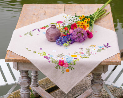 Cheerful Spring Table Cloth (Vervaco)