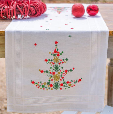 Christmas Tree with Decoration Table Runner (Vervaco)