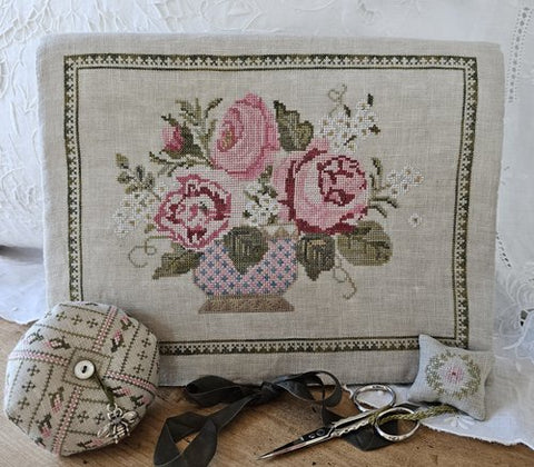 Peony Pocket and Accessories (Samplers Not Forgotten)