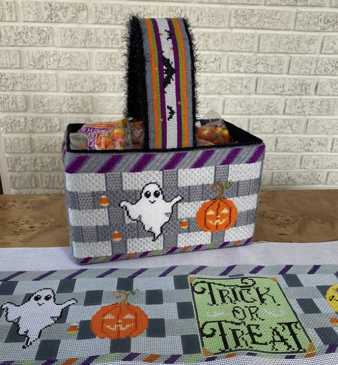 Halloween Basket w/Handle (Patricia Sone)