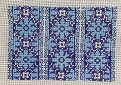 Hearts Medallion Clutch Blue/White (KCN Designers)