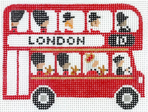 Mini London Bus w/Queens Entourage (Klara Hawkins)