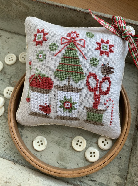 Christmas Spools Pinkeep (Stitches by Ethel)