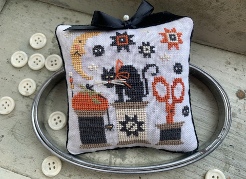 Halloween Spools Pinkeep (Stitches by Ethel)