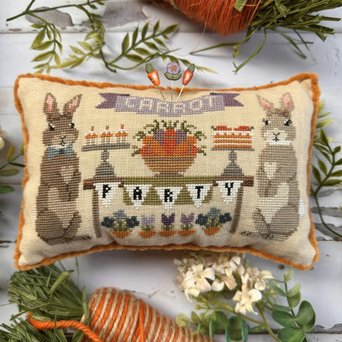 Carrot Party Pins (Puntini Puntini)