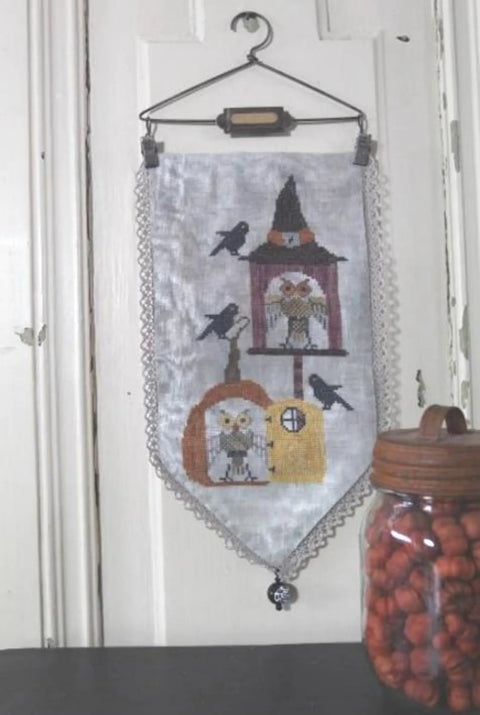 Whooo's Tree (Thistles)