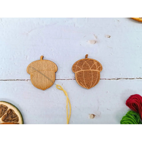 Magnetic Needle Holder/Acorn- Hard (Kind Fox)