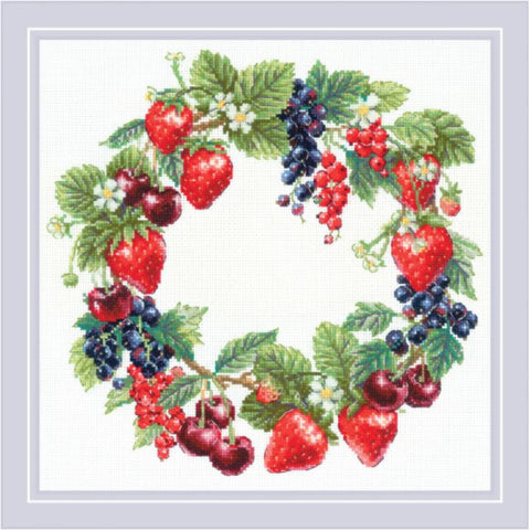 Wreath with Berries (Riolis)
