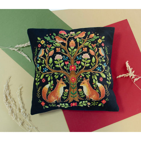 Tree of Forest Tales, The (Abris Art)