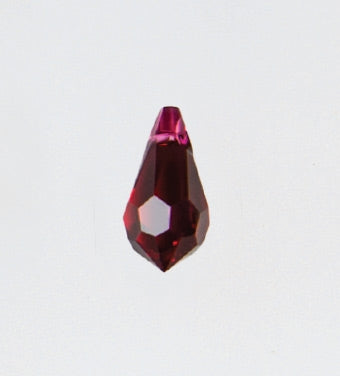 13105 Teardrop Scarlett 11/5.5mm - Mill Hill Treasure