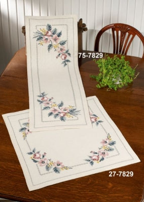 Roses Table Topper (bottom)