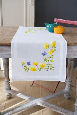 Spring Flowers - Table Runner