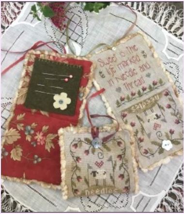 Sheep SewingNeedle Case
