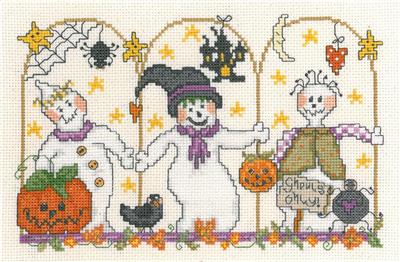 Ghouls Only - Gail Bussi